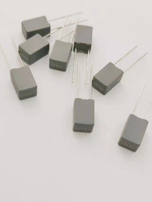 0.68uf กันสนิม MKT ฟิล์มโพลีเอสเตอร์ชนิดกล่อง Capacitor Flame Retardant