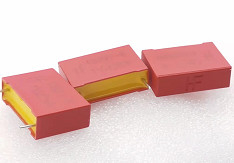 ฉนวนป้องกันฉนวน PBT BOX Type Capacitor, 1.5uF Metalized Polypropylene Capacitors